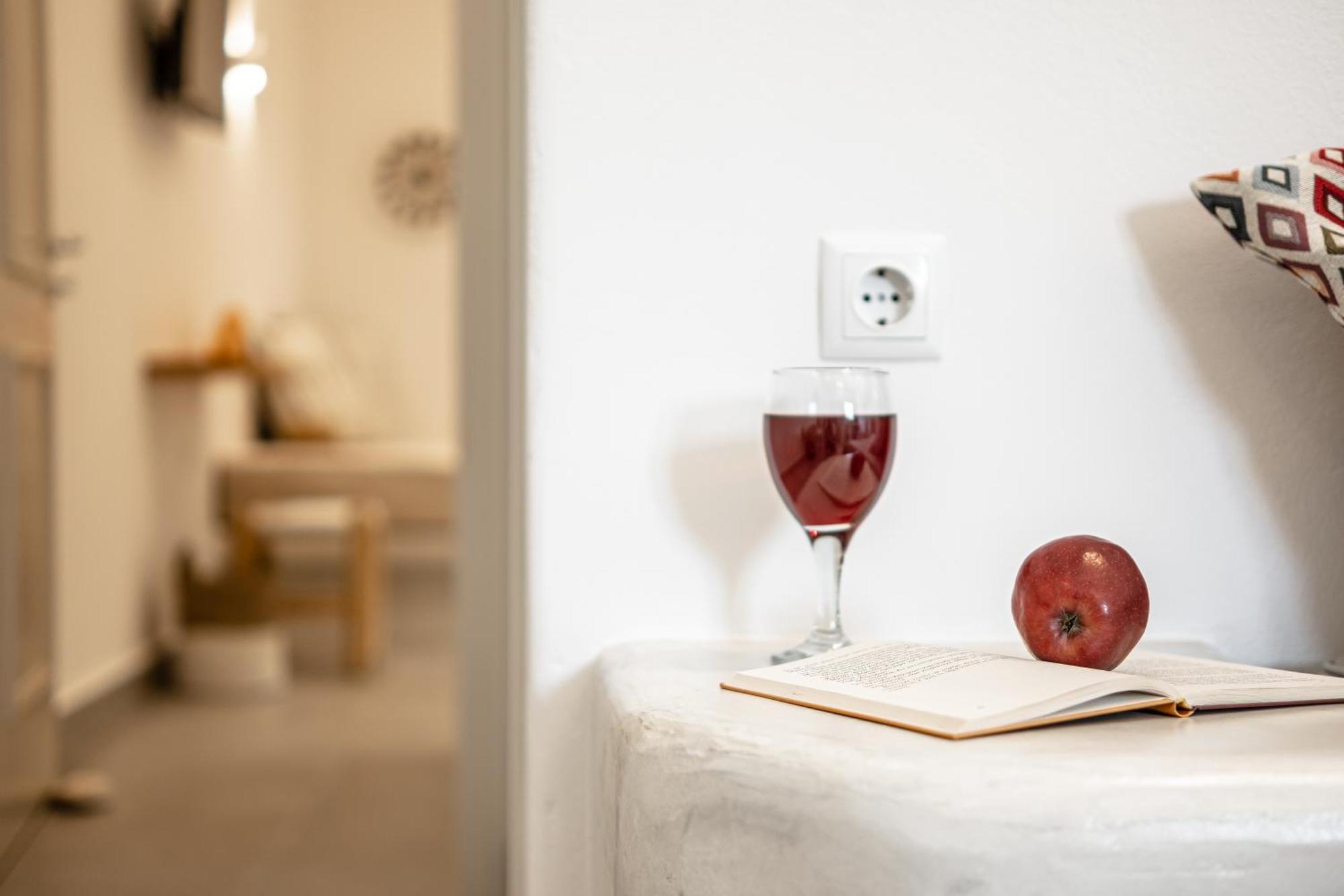 Porto Dema Luxury Suites Σχοινούσα Εξωτερικό φωτογραφία
