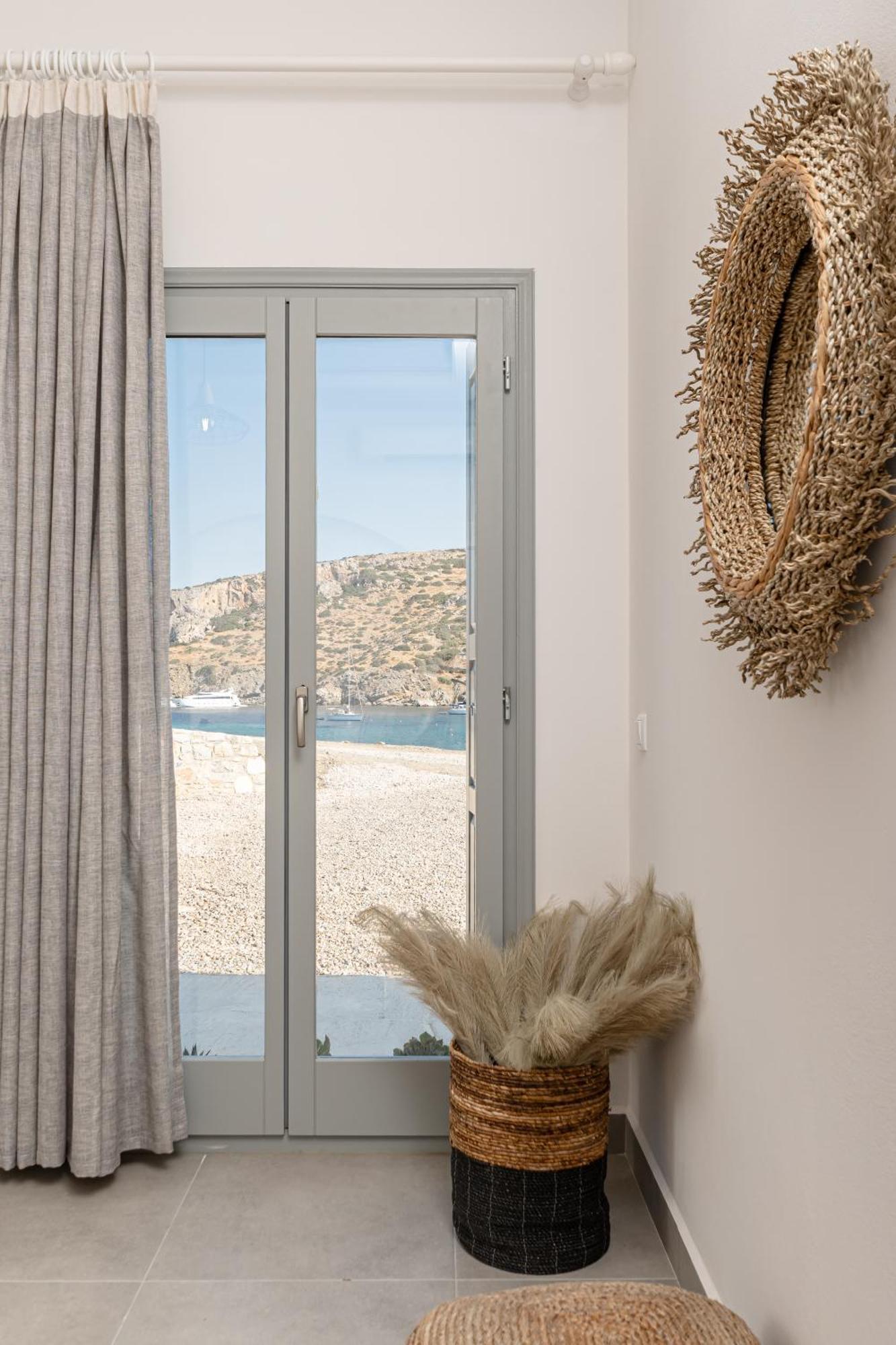 Porto Dema Luxury Suites Σχοινούσα Εξωτερικό φωτογραφία