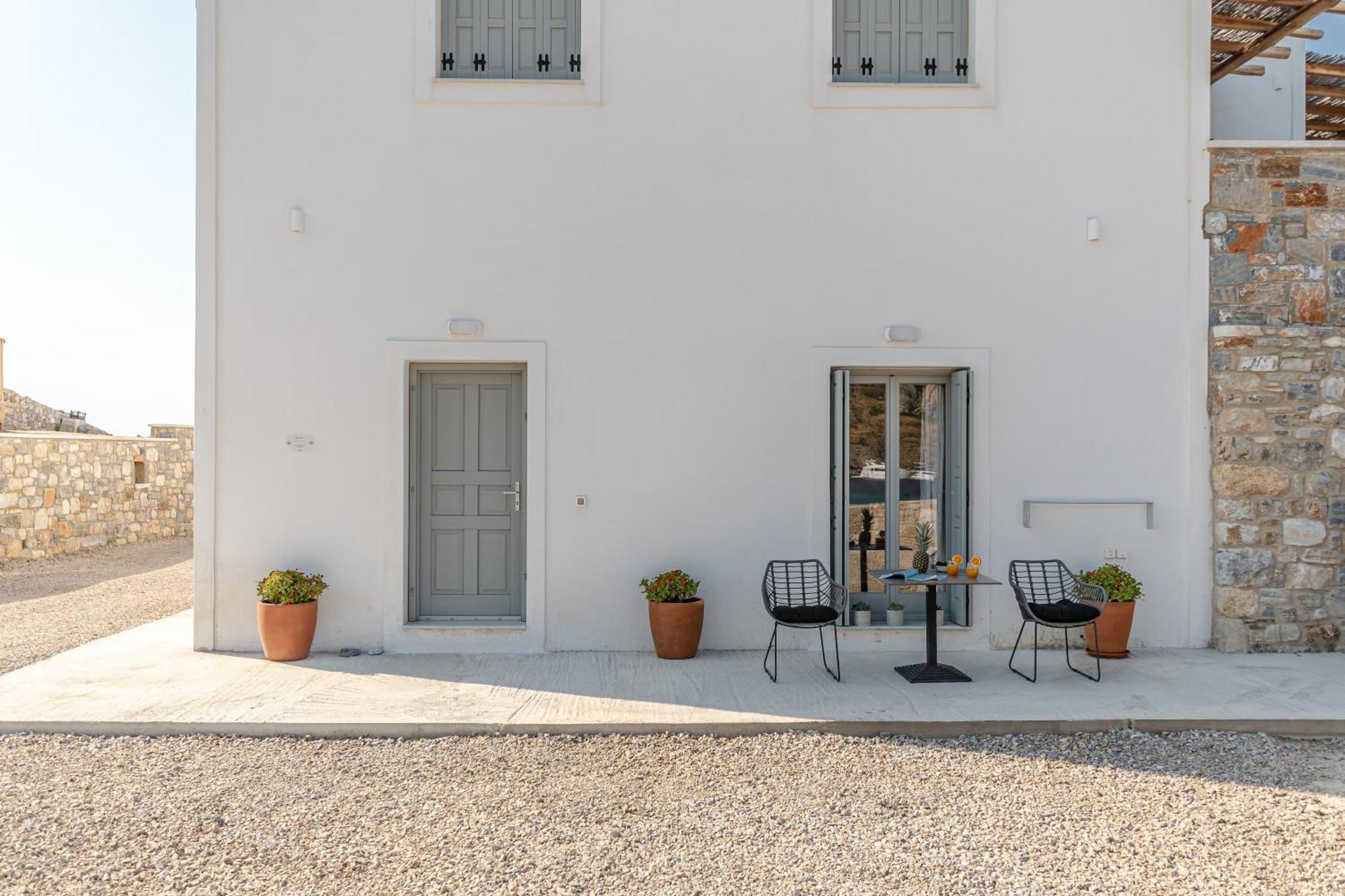 Porto Dema Luxury Suites Σχοινούσα Εξωτερικό φωτογραφία