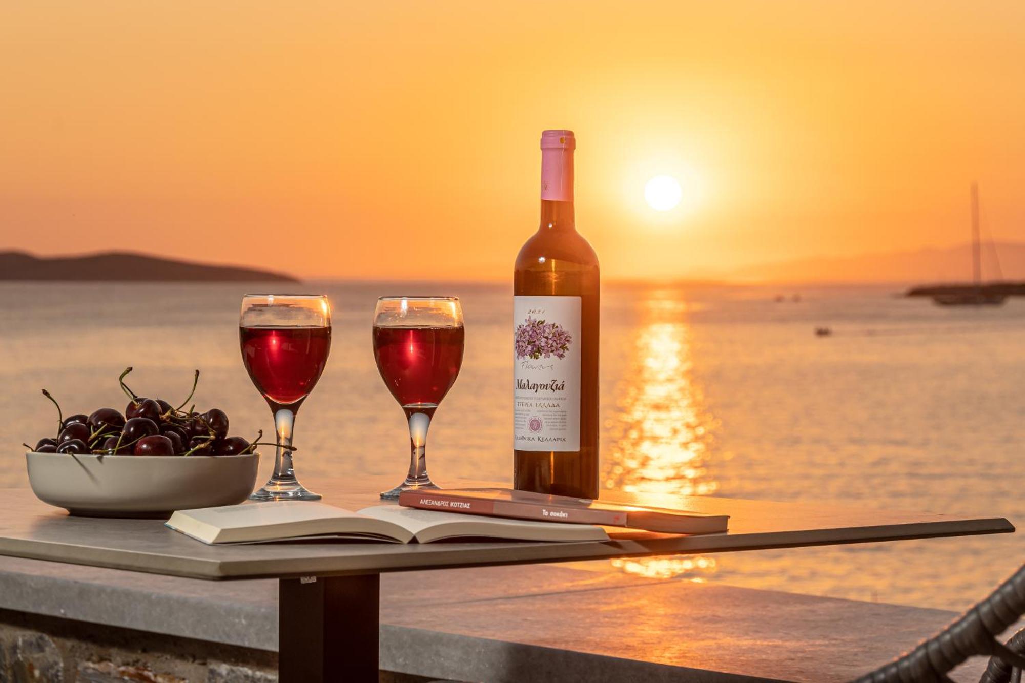Porto Dema Luxury Suites Σχοινούσα Εξωτερικό φωτογραφία